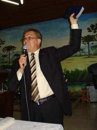 Pastor David Lopes